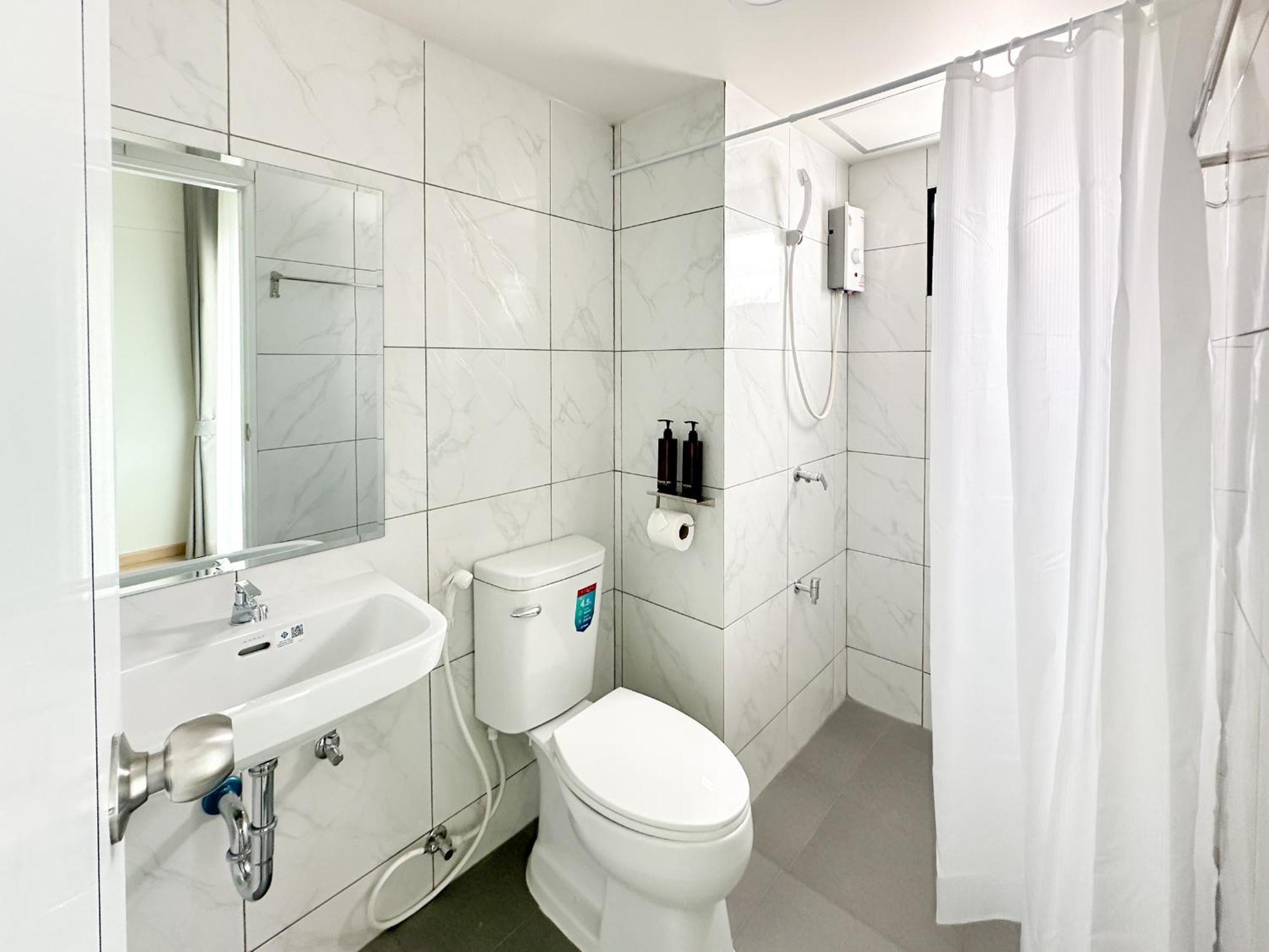I24 Residence - Amata Phase 10 Phan Thong Bagian luar foto